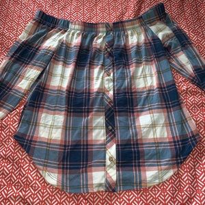 i am selling a off the shoulder shirt